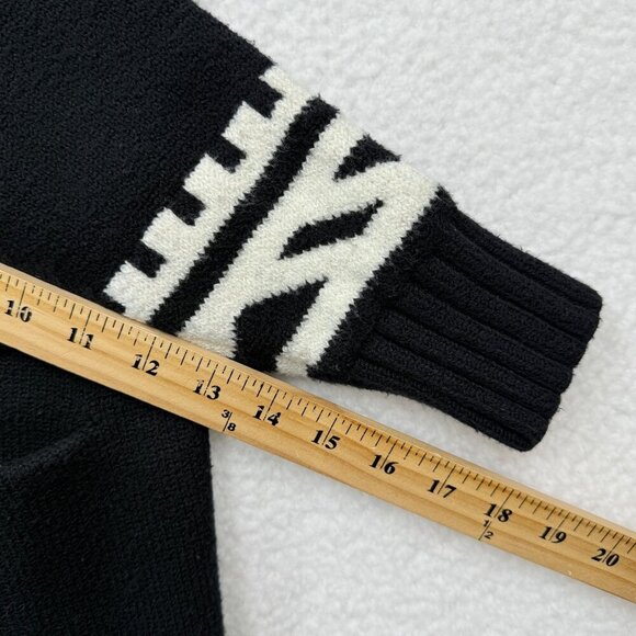 Old Navy Cozy Fair Isle Aztec Tie Belt Cardigan Sweater Jacket B & W Womens M - Picture 11 of 11